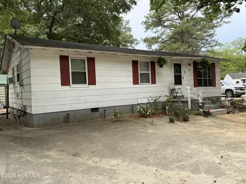 313 Tucker St, Enfield, NC 27823