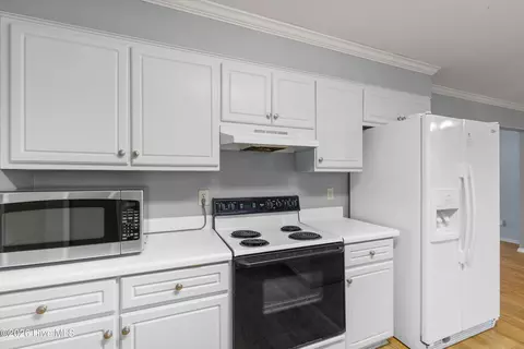 Kitchen - 4229 Waylon Dr, Martinez, GA 30907 photo 3 of 4