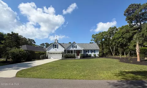 253 Clubhouse Dr SW, Supply, NC 28462