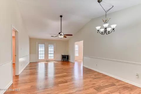 Living - 1035 Old Marks Dr, Augusta, GA 30909 photo 1 of 7