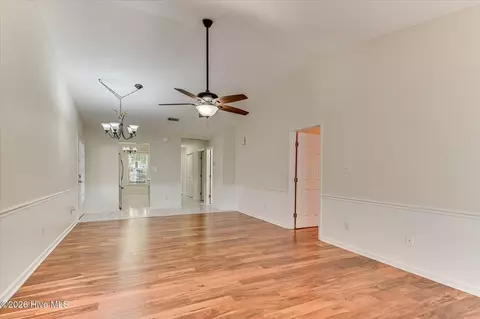 Living - 1035 Old Marks Dr, Augusta, GA 30909 photo 4 of 7