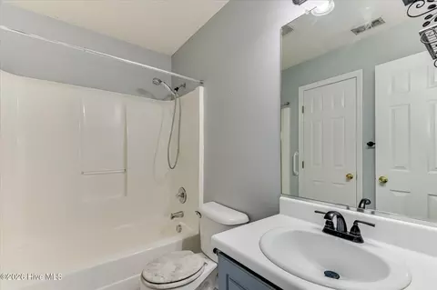 Bath - 1035 Old Marks Dr, Augusta, GA 30909 photo 2 of 2