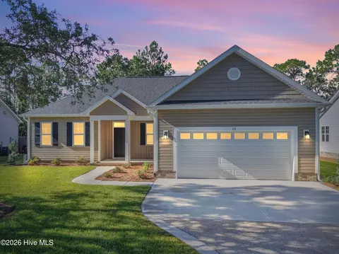 13 N High Point Rd, Southport, NC 28461