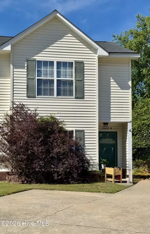 2502 Bluff View Ct #B, Greenville, NC 27834