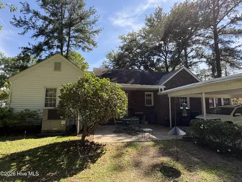 Exterior - 310 E 12th St, Washington, NC 27889 photo 3 of 6