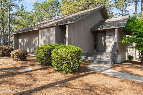 190 Barton Hills Ct, Pinehurst, NC 28374