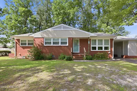 100 E Sherwood Dr, Havelock, NC 28532