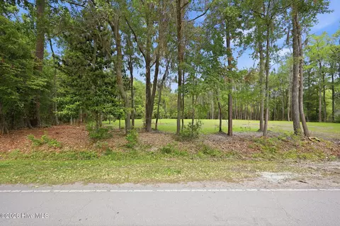 163 Trent Shores Dr, Trent Woods, NC 28562