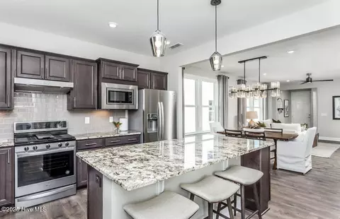 Kitchen - 5943 Moonshell Loop, Wilmington, NC 28412 photo 3 of 4
