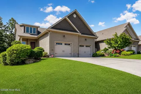 114 Cypress Cir #114, Southern Pines, NC 28387