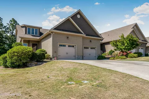 114 Cypress Cir, Southern Pines, NC 28387