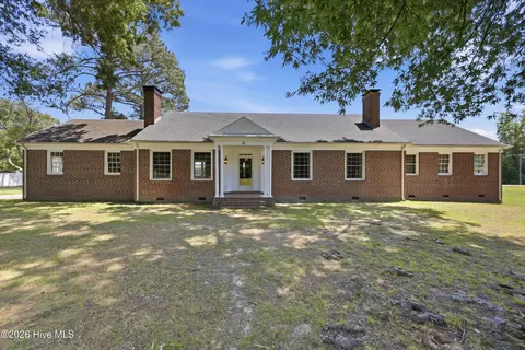 42 Nc Highway 32, Sunbury, NC 27979