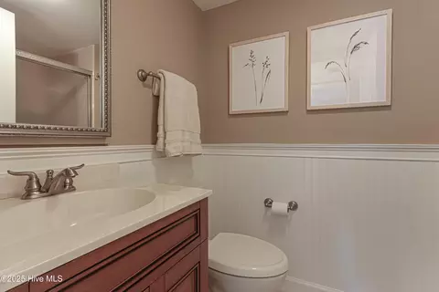 Bath - 1175 Saint Andrews Dr # 206, Pinehurst, NC 28374 photo 2 of 3