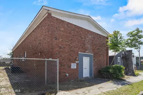 1120 Dawson St, Wilmington, NC 28401