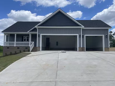 164 Tee Dr, Selma, NC 27576