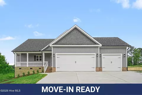 164 Tee Dr, Selma, NC 27576