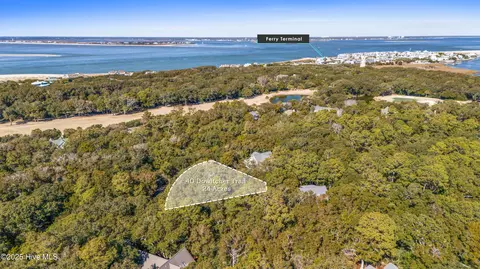 40 Dowitcher Trl, Bald Head Island, NC 28461