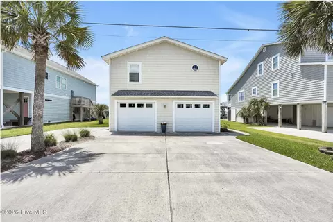 4069 4th St, Surf City, NC 28445