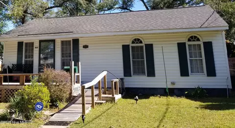 1937 Jackson St, Wilmington, NC 28401