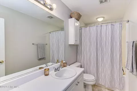 Bath - 2017 Summer Valley Way, Augusta, GA 30909 photo 1 of 2
