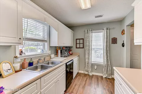 Kitchen - 2017 Summer Valley Way, Augusta, GA 30909 photo 3 of 4