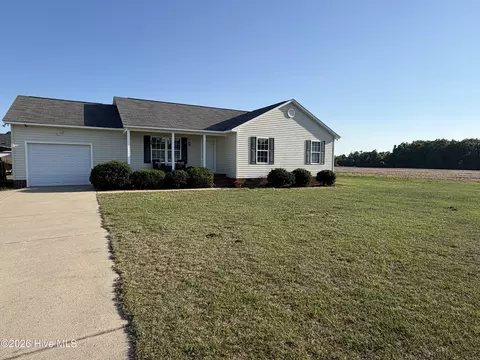 Exterior - 3055 Falcon Ct, Deep Run, NC 28525 photo 3 of 6