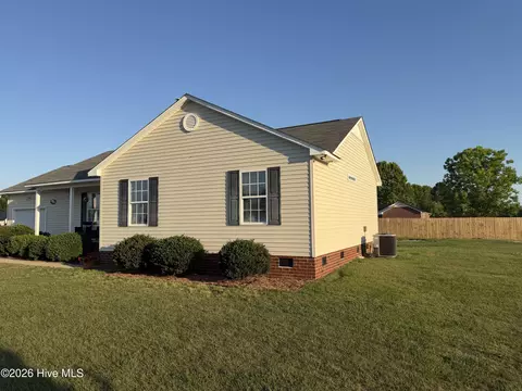 Exterior - 3055 Falcon Ct, Deep Run, NC 28525 photo 6 of 6