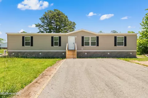 490 Orchard Ln SE, Bolivia, NC 28422