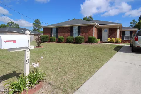 1519 Sandstone Ln, Hephzibah, GA 30815