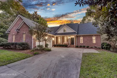 1404 Halcyon Ln, Wilmington, NC 28411