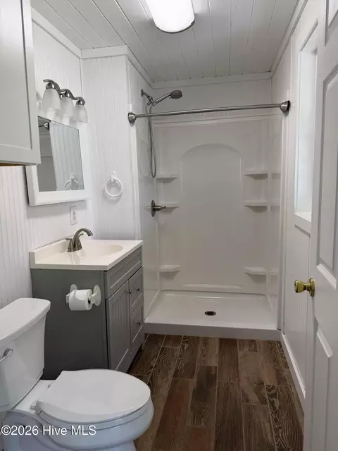 Bath - 189 Seashore Dr, Atlantic, NC 28511 photo 2 of 2