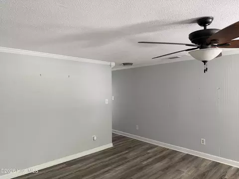 Living - 189 Seashore Dr, Atlantic, NC 28511 photo 5 of 5