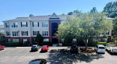 1505 Cadfel Ct UNIT 106, Wilmington, NC 28412