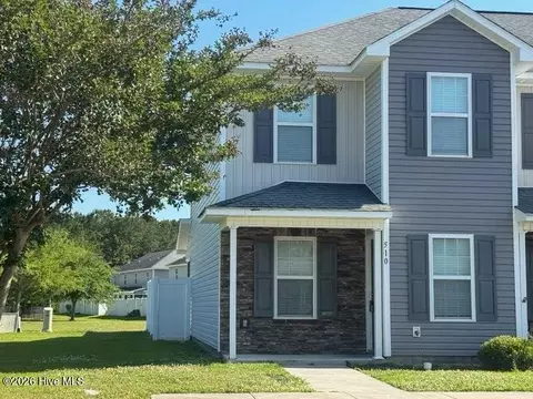 510 Cider Hill Rd, Jacksonville, NC 28546