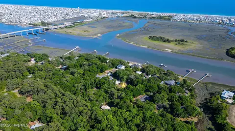 6386 Mazelle Trl SW, Ocean Isle Beach, NC 28469