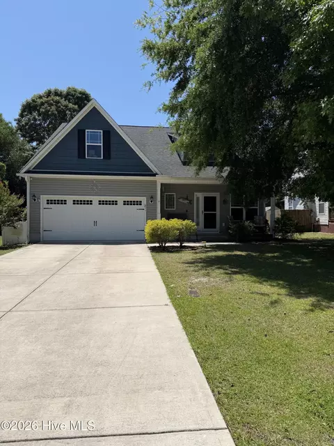 211 Derby Downs Dr, Sneads Ferry, NC 28460
