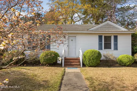 2910 Rose St, Greenville, NC 27858