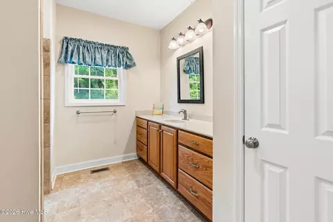 Bath - 408 Jefferson St, Hamlet, NC 28345 photo 3 of 3