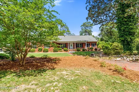 Exterior - 408 Jefferson St, Hamlet, NC 28345 photo 3 of 16
