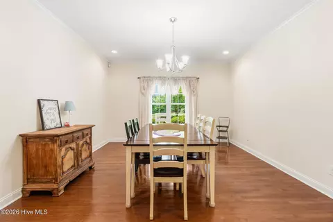 Dining - 408 Jefferson St, Hamlet, NC 28345 photo 2 of 2