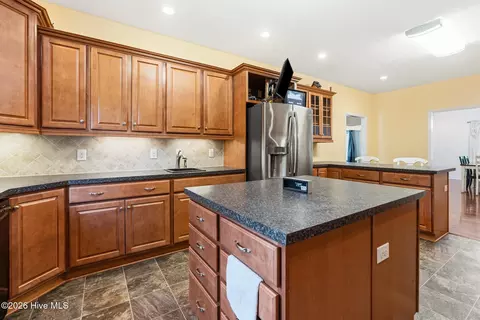 Kitchen - 408 Jefferson St, Hamlet, NC 28345 photo 5 of 6