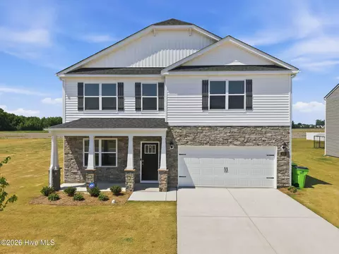 1051 Queensland Ln, Ayden, NC 28513