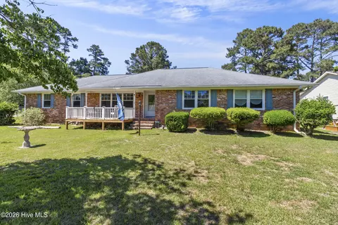 312 Rockledge Rd, New Bern, NC 28562