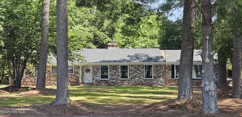 600 Terrace Ln, Conway, NC 27820