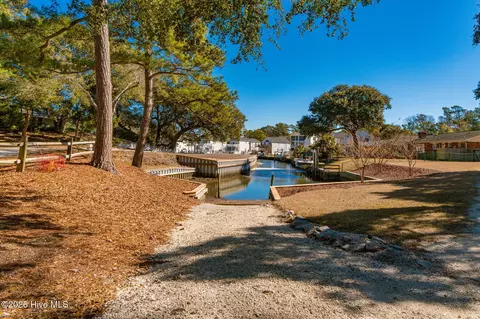 Exterior - 117 Juniper Rd, Pine Knoll Shores, NC 28512 photo 15 of 16