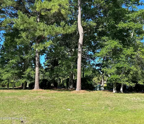 174 Staffordshire Pl SW, Ocean Isle Beach, NC 28469