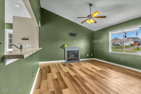 Living - 134 Parnell Rd, Hubert, NC 28539 photo 3 of 4