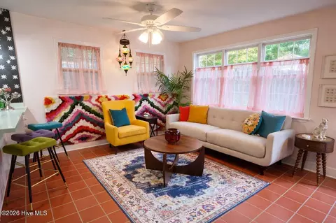 Living - 2844 Lombardy Ct, Augusta, GA 30909 photo 4 of 4