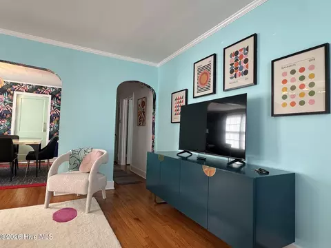 Living - 2844 Lombardy Ct, Augusta, GA 30909 photo 3 of 4