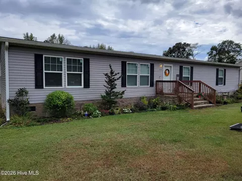3729 Bryan Hardy Rd, La Grange, NC 28551
